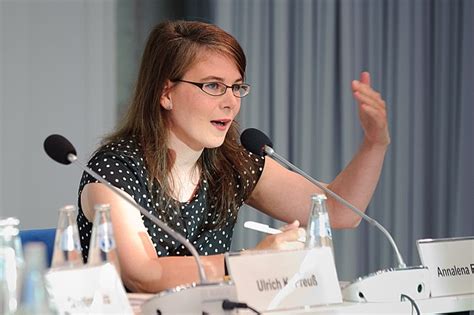 It's time for a rewrite. File:Annalena Baerbock (7294621218).jpg - Wikimedia Commons