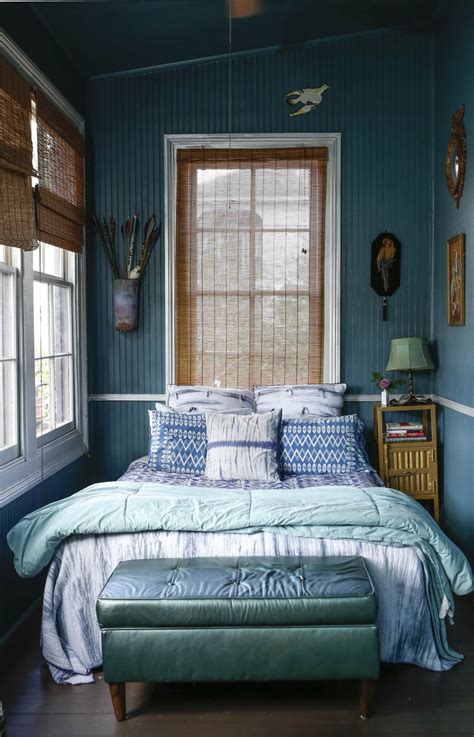 See more ideas about ceiling paint colors, painted ceiling, colored ceiling. Tackling the Fifth Wall: How To Choose Ceiling Paint Color ...