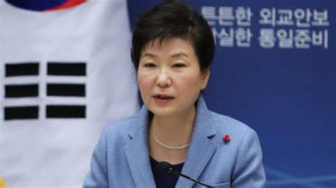 South Korea Prosecutors Bid To Question President Park Geun Hye Over