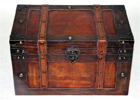 20 Vintage Wooden Trunk Box