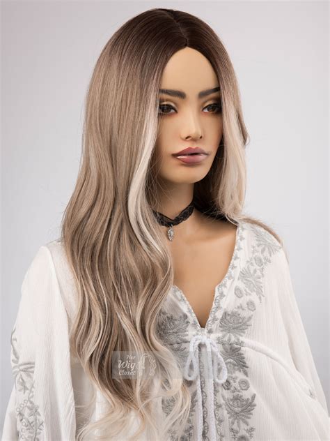 Ash Honey Blonde Wig With Creamy Blonde Highlight Wavy No Lace Wig