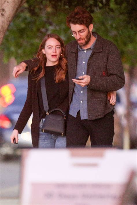 Последние твиты от emma stone daily (@dailyemmastone). EMMA STONE and Dave McCary Out in Los Angeles 02/26/2020 ...
