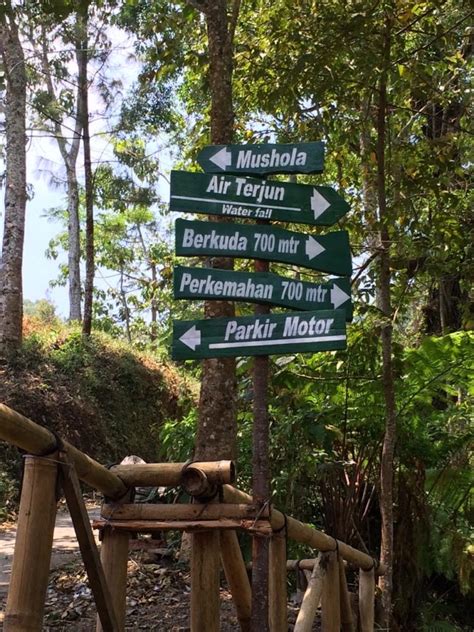 Jangan lupa untuk mengunjungi destinasi wisata menarik lainnya di kota batu malang dan sekitarnya seperti kusuma waterpark, tirta nirwana songgoriti atau juga wenditwaterpark malang. Tiket Masuk Maribaya Hot Spring