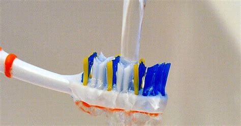 Health Expert Warns Not Brushing Teeth Before Bed