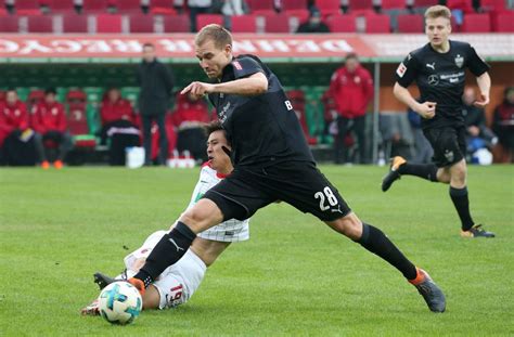 Der verein erhielt für die folgende spielzeit keine lizenz und musste daher zwangsabsteigen. Video zum VfB Stuttgart beim FC Augsburg: Erster ...