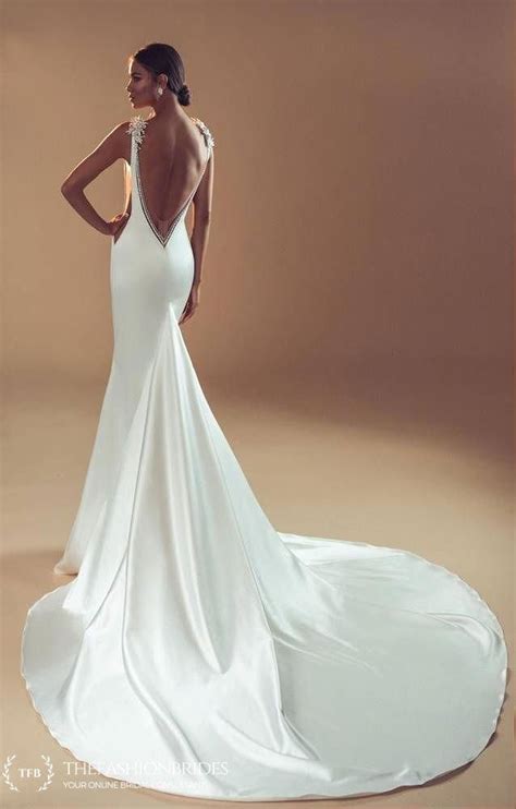 Elihav Sasson Wedding Dresses Are Meant To Offer The Modern Independent