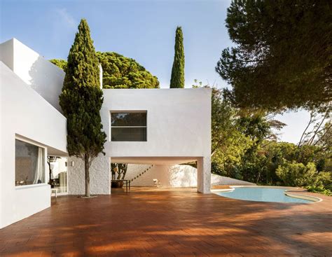 Why Mid Century Modernism Architecture Remains A Global Success Bloomberg
