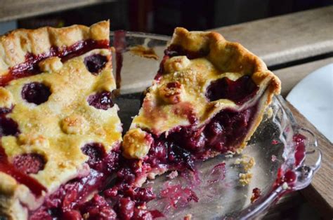 But we love to showcase the berries' vibrant colors by placing them in an oversized bottom crust, then bringing the edges up to partially cover the berries, while leaving the center of the. Mary Berry Pie Crust Recipe : Mary Berry S French Apple Tart Lovinghomemade - The pastry should ...