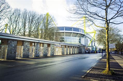 Park inn dortmund is situated northeast of kreuzviertel, close to dortmund neues rathaus. Unsere BVB Stadiontour im Signal Iduna Park in Dortmund
