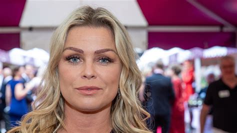Is she married or dating a new boyfriend? Bridget Maasland bedolven onder complimenten na nieuwe ...