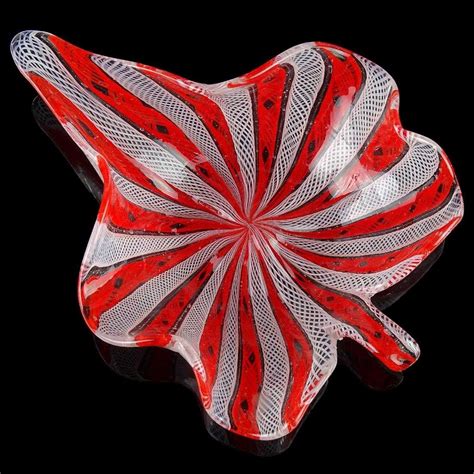 Fratelli Toso Murano Italian Art Glass Leaf Bowl