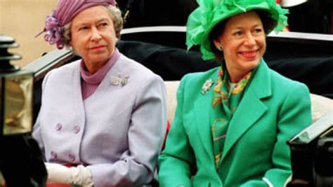Als die presse die schlechte beziehung aufdeckte und über das verhältnis der beiden frauen öffentlich diskutiert wurde, habe die queen laut ihrer schwester das einzige mal geweint: Prinzessin Margaret: Tod der unglücklichen Prinzessin ...
