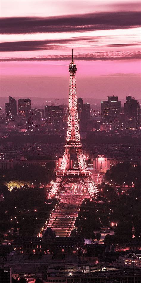 Eiffel Tower At Night Sparkling Wallpaper