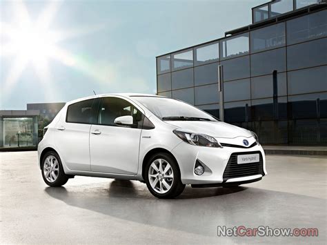 Toyota Yaris Hybrid Photos Photogallery With 36 Pics