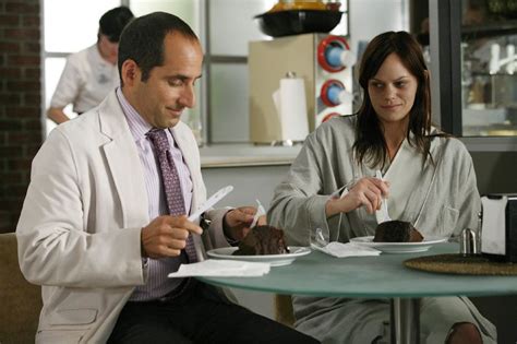Sie können doch kuchen statt brot essen. Dr. House S05E10: Sollen sie doch Kuchen essen! (Let Them ...