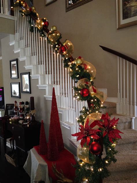 20 Staircase Christmas Decorating Ideas Kiddonames