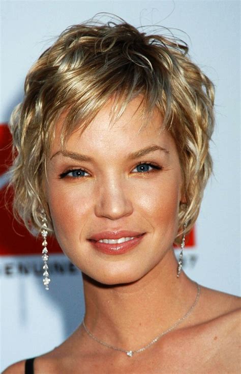 25 Amazing Short Layered Hairstyles Ideas · Inspired Luv