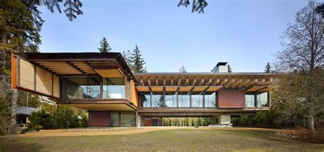 15 Modern Canadian Houses In Harmony With Their Surroundings