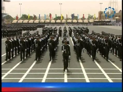 ويتساءل المؤرِّخ سعيد عاشور عن سبب جلب الشركس وإدراجهم في الجيش المملوكي، قائلًا: ‫تخريج الجيش الكويتي 2013 ، تعليق المقدم مساعد الحمدان ...