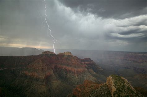 19 Electrifying Photos Of Epic Storms