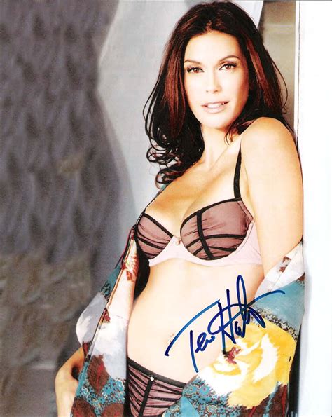 Teri Hatcher Best Known Susan Mayer In Desperate Housewives Signed