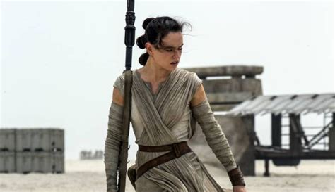 Star Wars Episode 8 Daisy Ridley Teases That Well Discover Reys