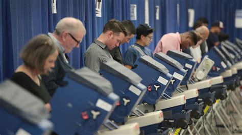 US Voting Machine Supplier Leaks 1.8 Million Chicago Voter Records [Updated]