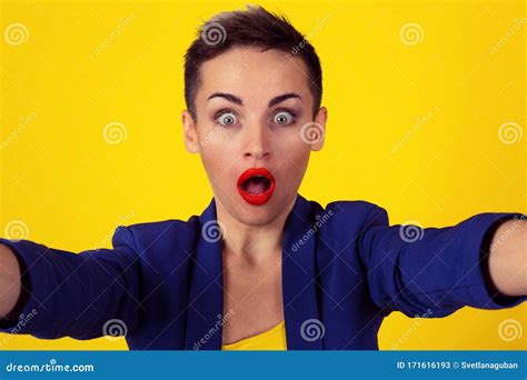 Wow Stunned Selfie Shot Closeup Woman Short Hair Girl Looking