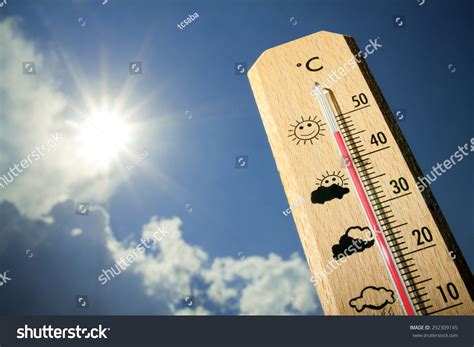 118264 Heat Thermometer Images Stock Photos And Vectors Shutterstock