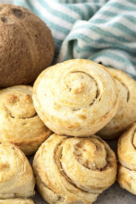 Coconut oil, coconut sugar, coconut flour, coconut aminos, coconut nectar, coconut vinegar all hail the almighty coconut. Coconut Rolls