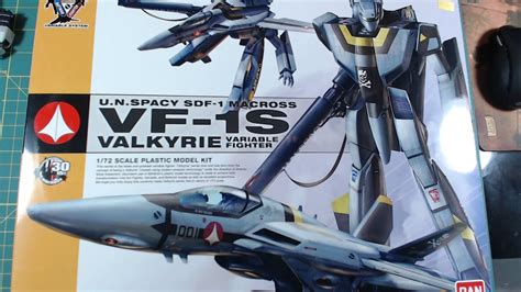 Models And Kits Hasegawa Macross 172 Scale Vf 1s Strike Battroid Valkyrie Construction Kit