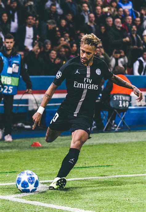 📹 ⚫🔵 | welcome to the official inter youtube channel! Framed | PSG v Napoli - SoccerBible