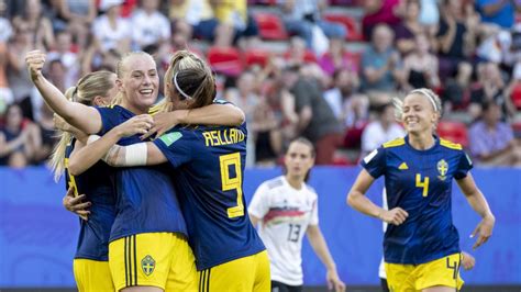 På tabellen.se kan ni enkelt ta del av tabeller, resultat och skytteligor från de största sporterna. Sverige skrällslog Tyskland och är klart för VM-semifinal ...