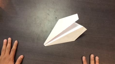 Pesawat kertas yang selanjutnya dinamakan high glider. Cara Mudah Membuat Pesawat Kertas Mainan yang Terbangnya ...