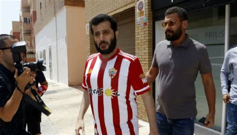 نار في يركا 31/07/2021 22:01 محمد الغُربي لبنان يتهم الجيش الإسرائيلي بسرقة قطيع ماعز مقتل الشاب عطا الله بجريمة اطلاق نار في يركا محمد الغُربي: تركي آل الشيخ يستهدف استنساخ مدرسة برشلونة في ألميريا