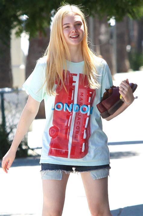 Elle Fanning American Actress Mary Elle Fanning