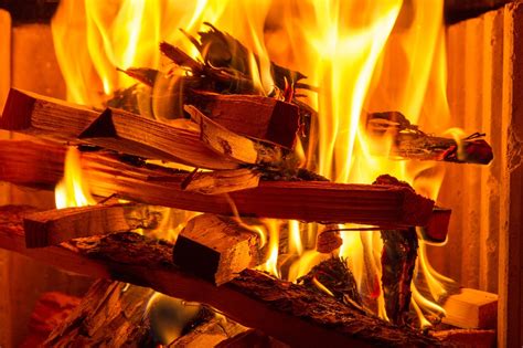 Feuer Flamme Holz Kostenloses Foto Auf Pixabay