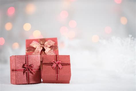 Do you buy Christmas presents for your team? - Professional Builder