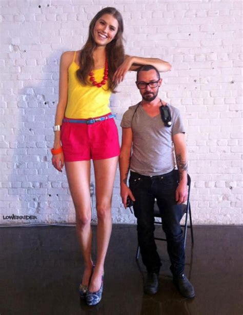 Tall Model Short Man By Lowerrider Tall Women Tall Girl Short Guy Tall Girl