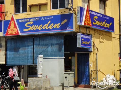 Kedai Kek Dan Roti Swedens Review Malay Sweetssnack In Kuala