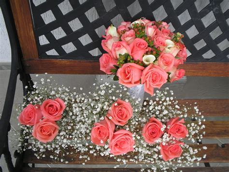 Bouquet De Novia Y Ramos De Damas De Honor Coral Wedding Flowers