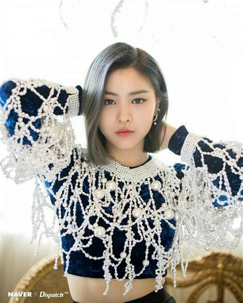 Su familia se mudó a corea del sur un año después de su nacimiento. Disebut Mirip, 10 Adu Pesona Han So Hee-Ryujin ITZY ...