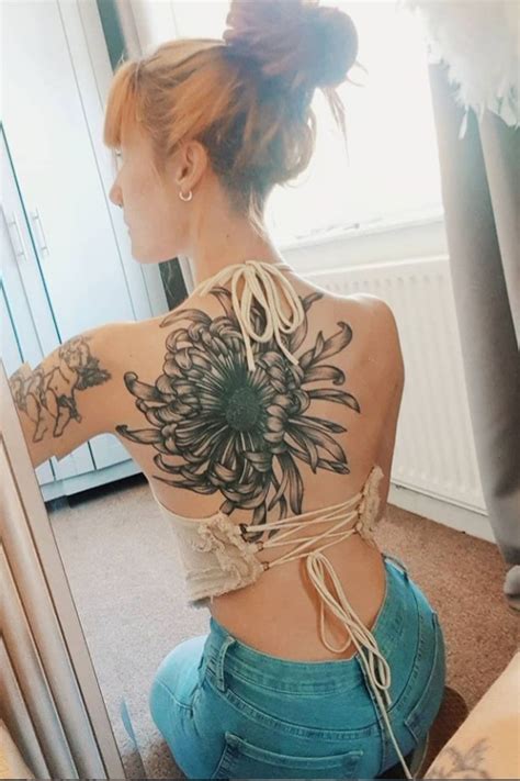 Super Sexy Back Tattoo Design Ideas For Women