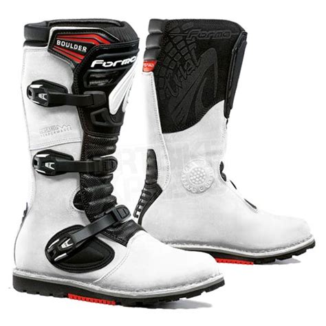 Check spelling or type a new query. Forma Boulder Trials Boots - White | Kleidung