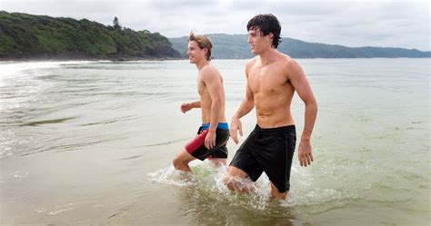 Our best movies on netflix list includes over 85 choices that range from hidden gems to comedies to superhero movies and beyond. Netflix Movies With Shirtless Guys | POPSUGAR Entertainment