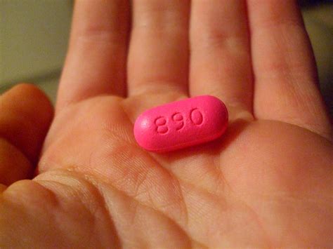 pink pill even pills are pink ♡♥ashlynn s dreaming♥♡ flickr