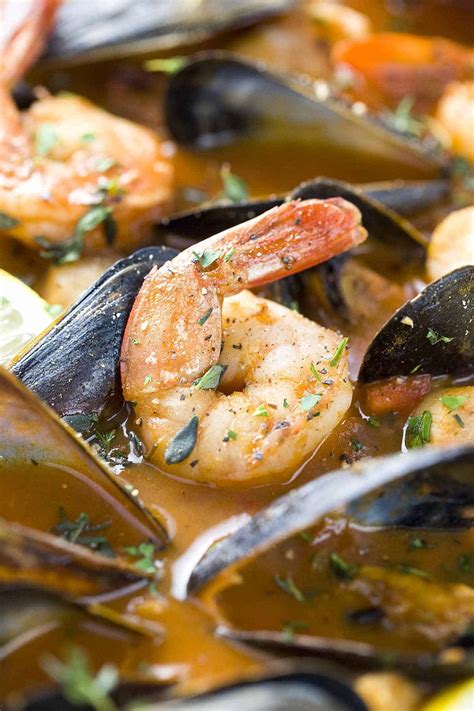 Looking for christmas dinner recipes to really up your holiday game with the family? San Francisco Style Seafood Cioppino Recipe - Jessica ...