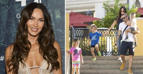 Megan fox revealed that she makes a point to 'elevate' her outfits to match machine gun kelly's look megan fox intentionally coordinates outfits with machine gun kelly: Megan Fox sends kids to vegan school and has funerals for ...