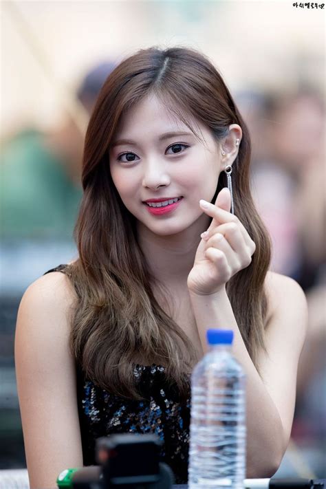 you ll believe twice s tzuyu invented visuals after seeing these stunning hd photos koreaboo