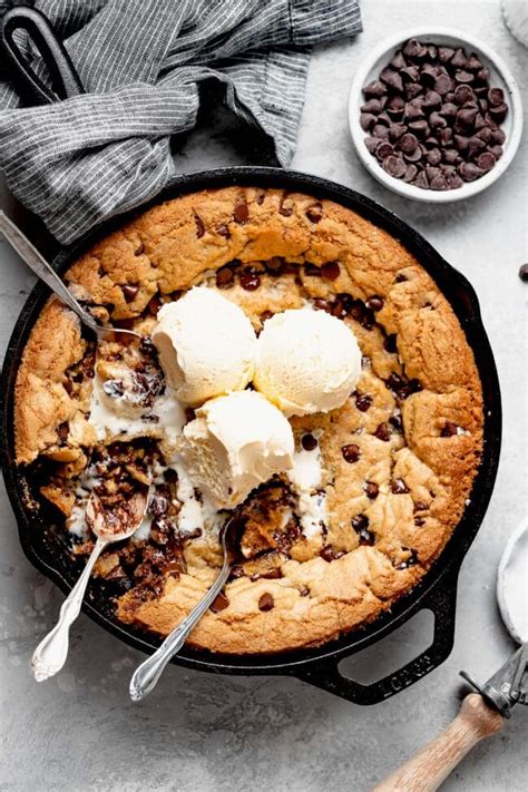 Skillet Chocolate Chip Cookie Pizookie Two Peas And Their Pod
